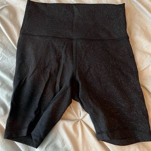 lululemon Wunder Train High Rise Short 8”